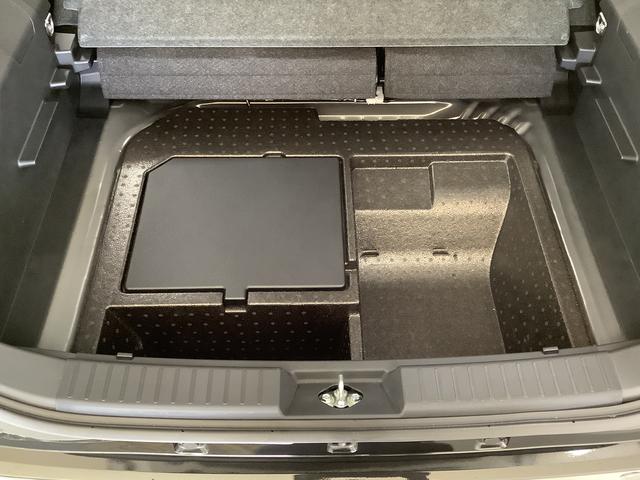 ロッキープレミアムＧ　ＨＥＶ　ワンオーナー　クルコン　シートヒーター走行無制限１年保証　前後コーナーセンサー　ワンオーナー　アダプティブクルーズコントロール　前席シートヒーター　オートマチックハイビーム　ＬＥＤヘッドライト　スマートキー　１７インチ純正アルミホイール（兵庫県）の中古車