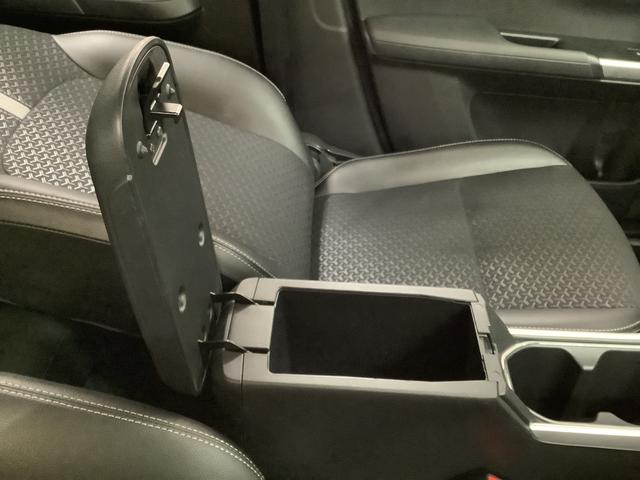 ロッキープレミアムＧ　ＨＥＶ　ワンオーナー　クルコン　シートヒーター走行無制限１年保証　前後コーナーセンサー　ワンオーナー　アダプティブクルーズコントロール　前席シートヒーター　オートマチックハイビーム　ＬＥＤヘッドライト　スマートキー　１７インチ純正アルミホイール（兵庫県）の中古車