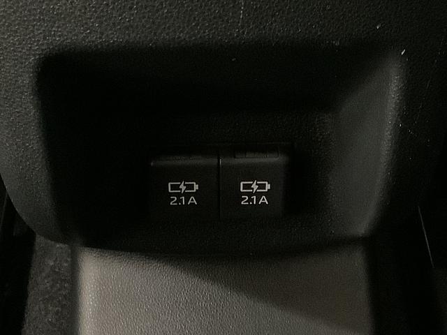 ロッキープレミアムＧ　ＨＥＶ　ワンオーナー　クルコン　シートヒーター走行無制限１年保証　前後コーナーセンサー　ワンオーナー　アダプティブクルーズコントロール　前席シートヒーター　オートマチックハイビーム　ＬＥＤヘッドライト　スマートキー　１７インチ純正アルミホイール（兵庫県）の中古車