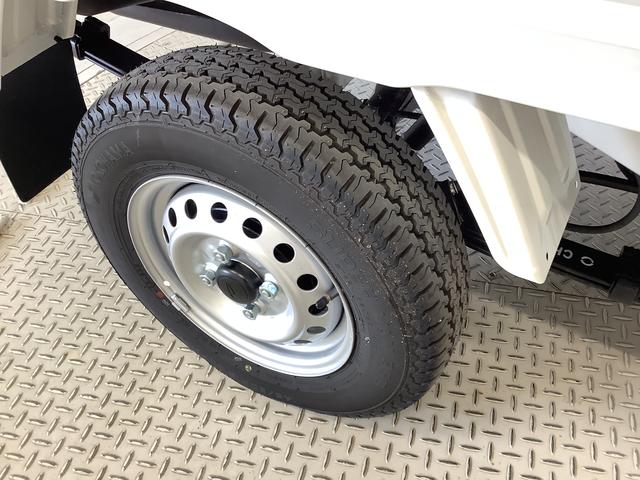 ハイゼットトラックスタンダード　４ＷＤ　ＣＶＴ　前後コーナーセンサー　ラジオ走行無制限１年保証　前後コーナーセンサー　４ＷＤ　ＣＶＴ車　３方開　アイドリングストップ　横滑り防止装置　オートライト　ヘッドライトレベライザー　アクセサリーソケット　スペアタイヤ　ラジオ（兵庫県）の中古車