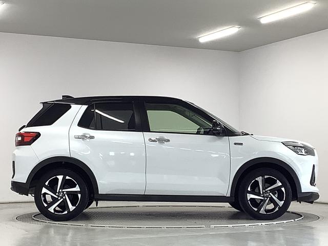 ロッキープレミアムＧ　ＨＥＶ　ワンオーナー　クルコン　シートヒーター走行無制限１年保証　前後コーナーセンサー　ワンオーナー　アダプティブクルーズコントロール　前席シートヒーター　オートマチックハイビーム　ＬＥＤヘッドライト　スマートキー　１７インチ純正アルミホイール（兵庫県）の中古車