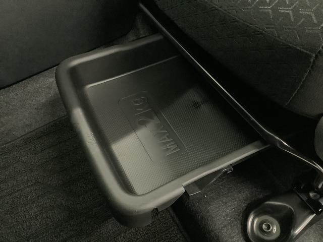 ロッキープレミアムＧ　ＨＥＶ　ワンオーナー　クルコン　シートヒーター走行無制限１年保証　前後コーナーセンサー　ワンオーナー　アダプティブクルーズコントロール　前席シートヒーター　オートマチックハイビーム　ＬＥＤヘッドライト　スマートキー　１７インチ純正アルミホイール（兵庫県）の中古車