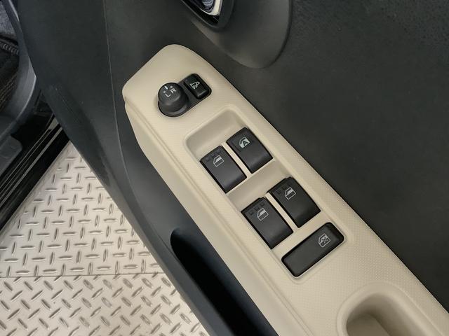 ミラココアココアプラスＸ　禁煙車　ワンオーナー　ナビ　ＥＴＣ　ＵＳＢ１年保証　禁煙車　ワンオーナー　ＥＴＣ　ナビ　ルーフレール　ＵＳＢ　Ｂｌｕｅｔｏｏｔｈ　アイドリングストップ　スマートキー　オートエアコン　ドアバイザー　ヘッドライトレベライザー　電動格納ドアミラー（兵庫県）の中古車