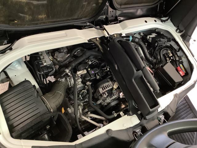 ハイゼットカーゴデラックスＳＡIII　ＡＴ　ＣＤオーディオ　コーナーセンサー走行無制限１年保証　リアコーナーセンサー　ＡＴ車　ＣＤオーディオ　オートマチックハイビーム　ＬＥＤヘッドライト　アイドリングストップ　キーレスエントリー　横滑り防止装置　ヘッドライトレベライザー（兵庫県）の中古車