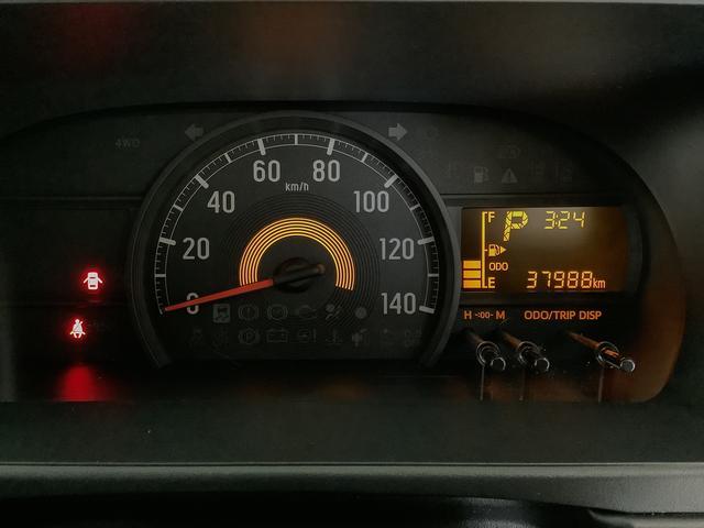 ハイゼットカーゴデラックスＳＡIII　ＡＴ　ＣＤオーディオ　コーナーセンサー走行無制限１年保証　リアコーナーセンサー　ＡＴ車　ＣＤオーディオ　オートマチックハイビーム　ＬＥＤヘッドライト　アイドリングストップ　キーレスエントリー　横滑り防止装置　ヘッドライトレベライザー（兵庫県）の中古車