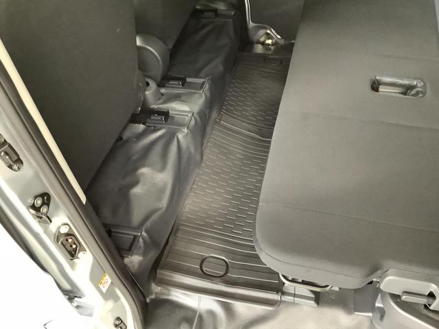 ハイゼットカーゴDX CVT 前後コーナーセンサー ラジオ 両側スライドドア走行無制限1年保証 前後コーナーセンサー CVT車 オートマチックハイビーム キーレスエントリー アイドリングストップ 横滑り防止装置 オートライト ヘッドライトレベライザー パワーウィンドウ ラジオ(兵庫県)の中古車