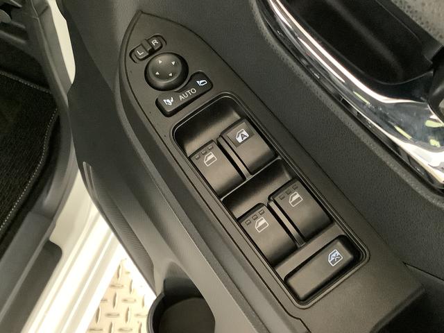 タントカスタムＲＳ　ターボ　４ＷＤ　両側電動スライド　スマートキー走行無制限１年保証　両側電動スライドドア　４ＷＤ　前後コーナーセンサー　シートヒーター　オートマチックハイビーム　ＬＥＤヘッドライト　オートブレーキホールド　スマートキー　１５インチ純正アルミホイール（兵庫県）の中古車