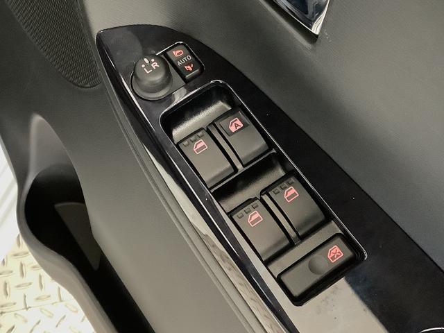 タントカスタムＲＳ　トップエディションＶＳ　ＳＡIII　ターボ１年保証　禁煙車　８インチナビ　ＥＴＣ　ドラレコ　両側電動スライドドア　コーナーセンサー　運転席シートヒーター　ＴＶ　ＵＳＢ　Ｂｌｕｅｔｏｏｔｈ　ＬＥＤヘッドライト　１５インチ純正アルミホイール（兵庫県）の中古車