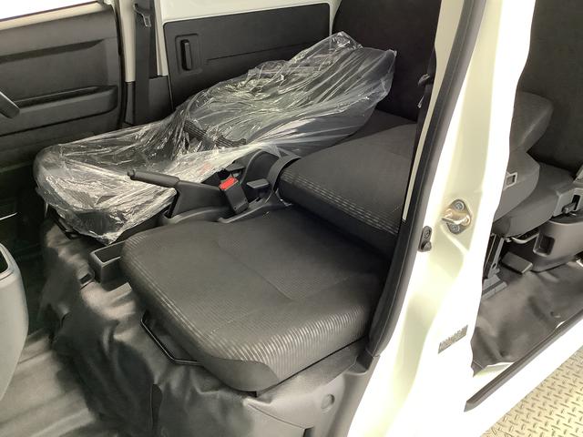 ハイゼットカーゴＤＸ　ＣＶＴ　コーナーセンサー　キーレスエントリー　ラジオ走行無制限１年保証　前後コーナーセンサー　ＣＶＴ車　オートマチックハイビーム　キーレスエントリー　アイドリングストップ　横滑り防止装置　オートライト　ヘッドライトレベライザー　パワーウィンドウ　ラジオ（兵庫県）の中古車