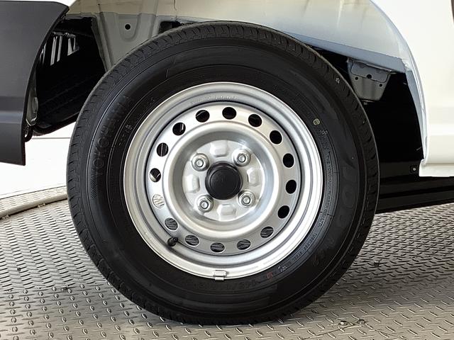 ハイゼットカーゴＤＸ　ＣＶＴ　コーナーセンサー　キーレスエントリー　ラジオ走行無制限１年保証　前後コーナーセンサー　ＣＶＴ車　オートマチックハイビーム　キーレスエントリー　アイドリングストップ　横滑り防止装置　オートライト　ヘッドライトレベライザー　パワーウィンドウ　ラジオ（兵庫県）の中古車