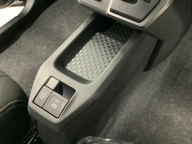 タフトＧ　ダーククロムベンチャー　クルコン　前後コーナーセンサー走行無制限１年保証　前後コーナーセンサー　アダプティブクルーズコントロール　前席シートヒーター　オートマチックハイビーム　オートブレーキホールド　スカイフィールトップ　１５インチ純正アルミホイール（兵庫県）の中古車