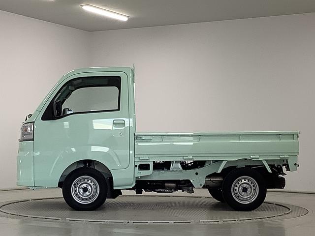 ハイゼットトラックスタンダード 4WD CVT 前後コーナーセンサー ラジオ走行無制限1年保証 前後コーナーセンサー 4WD CVT車 3方開 オートマチックハイビーム アイドリングストップ 横滑り防止装置 オートライト ヘッドライトレベライザー ラジオ スマートアシスト(兵庫県)の中古車