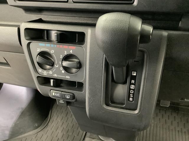 ハイゼットカーゴクルーズターボ　ＣＶＴ　１オーナー　ＥＴＣ　コーナーセンサー走行無制限１年保証　前後コーナーセンサー　ＣＶＴ車　ワンオーナー　ＥＴＣ　オートマチックハイビーム　ＬＥＤヘッドライト　プッシュスタート　横滑り防止装置　スマートキー　ドアバイザー　電動格納ドアミラー（兵庫県）の中古車