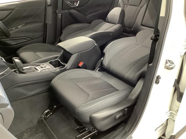 フォレスターアドバンス　４ＷＤ　８インチナビ　ドラレコ　ＥＴＣ　クルコン１年保証　８インチナビ　ドラレコ　ＥＴＣ　バックカメラ　デジタルインナーミラー　アダプティブクルーズコントロール　ブラインドスポットモニター　前後席シートヒーター　パドルシフト　電動リアゲート（兵庫県）の中古車