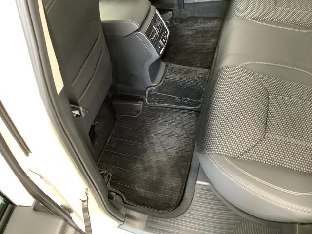 フォレスターアドバンス　４ＷＤ　８インチナビ　ドラレコ　ＥＴＣ　クルコン１年保証　８インチナビ　ドラレコ　ＥＴＣ　バックカメラ　デジタルインナーミラー　アダプティブクルーズコントロール　ブラインドスポットモニター　前後席シートヒーター　パドルシフト　電動リアゲート（兵庫県）の中古車