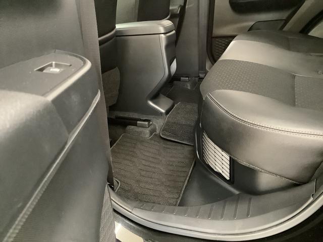 ロッキープレミアムG HEV ワンオーナー ディスプレイオーディオ1年保証 9インチディスプレイオーディオ ワンオーナー 全方位カメラ アダプティブクルーズコントロール 前後コーナーセンサー 前席シートヒーター Bluetooth 17インチ純正アルミホイール(兵庫県)の中古車