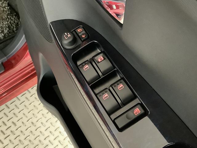 タントカスタムＸ　トップエディションリミテッドＳＡIII　４ＷＤ１年保証　４ＷＤ　禁煙車　シートヒーター　両側電動スライドドア　リアコーナーセンサー　オートマチックハイビーム　ＬＥＤヘッドライト　アイドリングストップ　スマートキー　１４インチ純正アルミホイール（兵庫県）の中古車