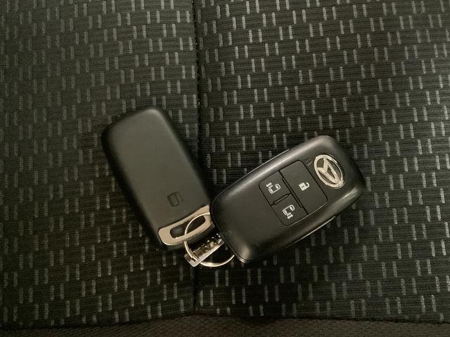 トールＧ　禁煙車　ワンオーナー　ナビＴＶ　ＥＴＣ　後席モニター１年保証　禁煙車　ワンオーナー　ナビＴＶ　ＥＴＣ　バックカメラ　フリップダウンモニター　両側電動スライドドア　前後コーナーセンサー　Ｂｌｕｅｔｏｏｔｈ　オートマチックハイビーム　ＬＥＤヘッドライト（兵庫県）の中古車