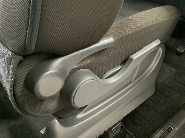 トールＧ　禁煙車　ワンオーナー　ナビＴＶ　ＥＴＣ　後席モニター１年保証　禁煙車　ワンオーナー　ナビＴＶ　ＥＴＣ　バックカメラ　フリップダウンモニター　両側電動スライドドア　前後コーナーセンサー　Ｂｌｕｅｔｏｏｔｈ　オートマチックハイビーム　ＬＥＤヘッドライト（兵庫県）の中古車