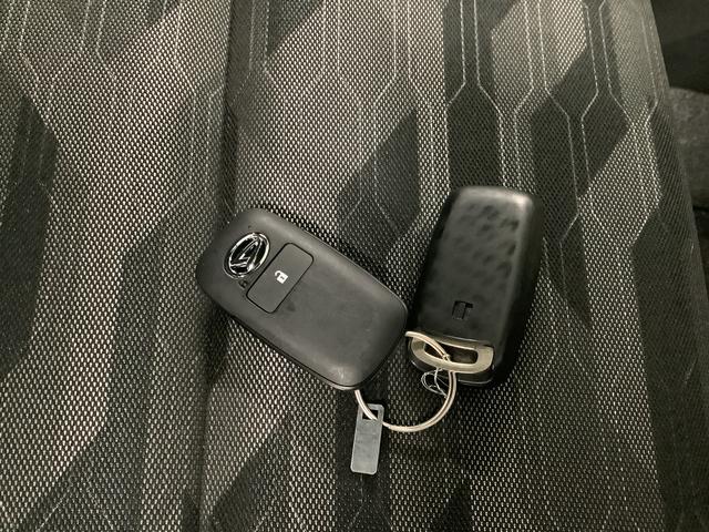 タフトG クロムベンチャー 禁煙車 ワンオーナー シートヒーター走行無制限1年保証 禁煙車 ワンオーナー 前後コーナーセンサー 前席シートヒーター オートマチックハイビーム LEDヘッドライト スマートキー スカイフィールトップ 15インチ純正アルミホイール(兵庫県)の中古車