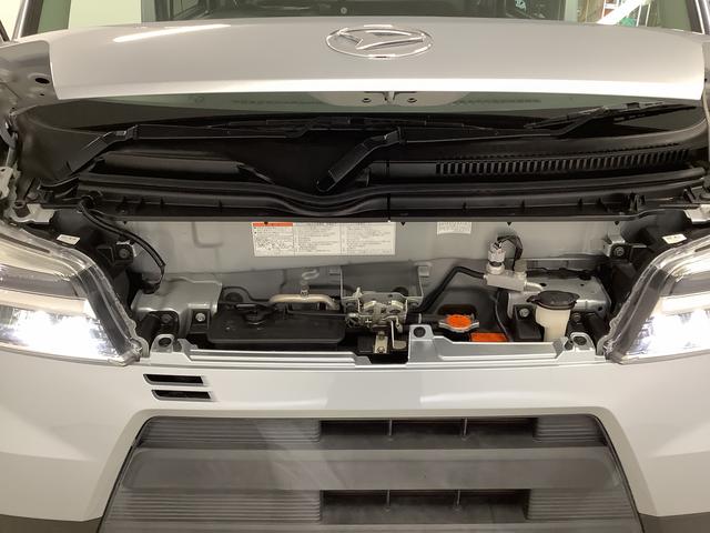 ハイゼットカーゴデラックスＳＡIII　ＡＴ　リアコーナーセンサー　ラジオ走行無制限１年保証　リアコーナーセンサー　ＡＴ車　オートマチックハイビーム　ＬＥＤヘッドライト　アイドリングストップ　横滑り防止装置　ドアバイザー　ヘッドライトレベライザー　パワーウィンドウ　ラジオ（兵庫県）の中古車