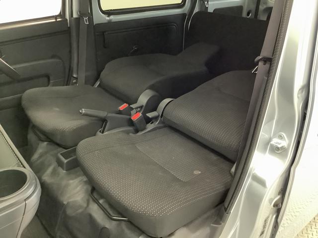 ハイゼットカーゴデラックスＳＡIII　ＡＴ　リアコーナーセンサー　ラジオ走行無制限１年保証　リアコーナーセンサー　ＡＴ車　オートマチックハイビーム　ＬＥＤヘッドライト　アイドリングストップ　横滑り防止装置　ドアバイザー　ヘッドライトレベライザー　パワーウィンドウ　ラジオ（兵庫県）の中古車