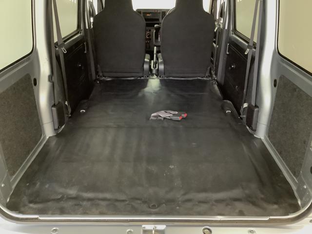 ハイゼットカーゴデラックスＳＡIII　ＡＴ　リアコーナーセンサー　ラジオ走行無制限１年保証　リアコーナーセンサー　ＡＴ車　オートマチックハイビーム　ＬＥＤヘッドライト　アイドリングストップ　横滑り防止装置　ドアバイザー　ヘッドライトレベライザー　パワーウィンドウ　ラジオ（兵庫県）の中古車