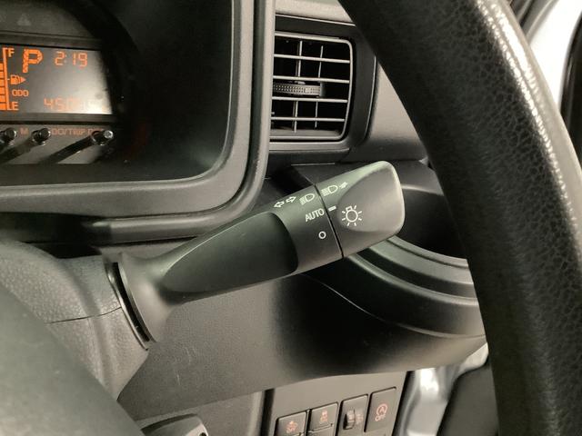 ハイゼットカーゴデラックスＳＡIII　ＡＴ　リアコーナーセンサー　ラジオ走行無制限１年保証　リアコーナーセンサー　ＡＴ車　オートマチックハイビーム　ＬＥＤヘッドライト　アイドリングストップ　横滑り防止装置　ドアバイザー　ヘッドライトレベライザー　パワーウィンドウ　ラジオ（兵庫県）の中古車