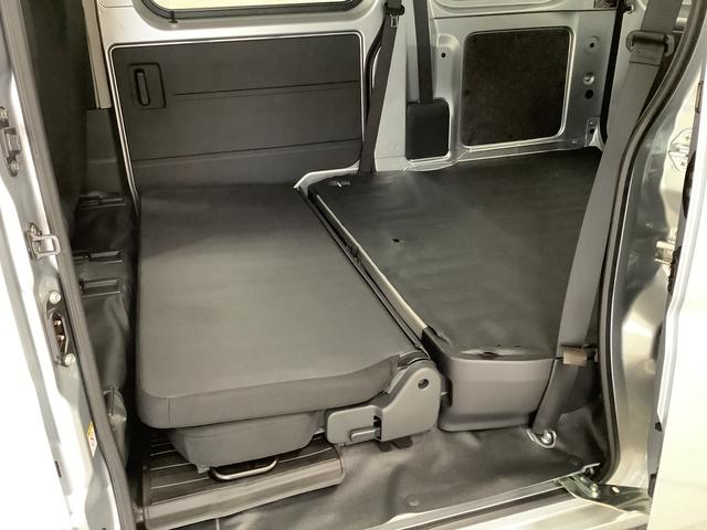 ハイゼットカーゴＤＸ　ＣＶＴ　前後コーナーセンサー　ラジオ　両側スライドドア走行無制限１年保証　前後コーナーセンサー　ＣＶＴ車　オートマチックハイビーム　キーレスエントリー　アイドリングストップ　横滑り防止装置　オートライト　ヘッドライトレベライザー　パワーウィンドウ　ラジオ（兵庫県）の中古車