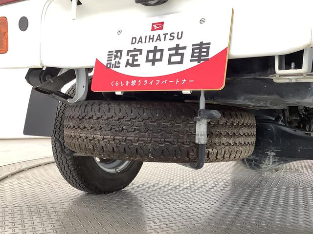 ハイゼットトラックスタンダード 5MT 3方開 荷台マット ドアバイザー走行無制限1年保証 MT車 荷台マット 3方開 ドアバイザー ヘッドライトレベライザー ラジオ アクセサリーソケット マニュアルエアコン スペアタイヤ バッテリーカバー ラバーフロアマット(兵庫県)の中古車