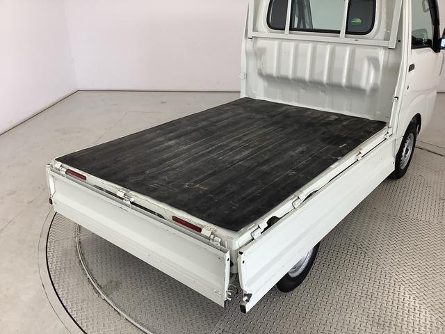 ハイゼットトラックスタンダード 5MT 3方開 荷台マット ドアバイザー走行無制限1年保証 MT車 荷台マット 3方開 ドアバイザー ヘッドライトレベライザー ラジオ アクセサリーソケット マニュアルエアコン スペアタイヤ バッテリーカバー ラバーフロアマット(兵庫県)の中古車