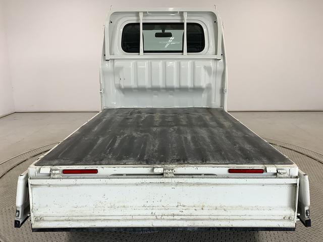 ハイゼットトラックスタンダード　５ＭＴ　３方開　荷台マット　ドアバイザー走行無制限１年保証　ＭＴ車　荷台マット　３方開　ゲートプロテクター　ドアバイザー　ヘッドライトレベライザー　ラジオ　アクセサリーソケット　マニュアルエアコン　スペアタイヤ　バッテリーカバー（兵庫県）の中古車