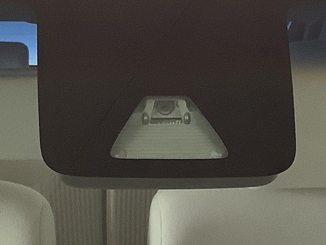 ムーヴＬ　ＳＡII　ナビＴＶ　バックカメラ　キーレスエントリー走行無制限１年保証　キーレスエントリー　ナビＴＶ　バックカメラ　ＵＳＢ　Ｂｌｕｅｔｏｏｔｈ　アイドリングストップ　横滑り防止装置　ドアバイザー　ヘッドライトレベライザー　電動格納ミラー　ベンチシート（兵庫県）の中古車