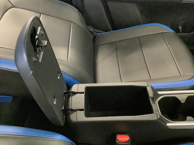 ロッキープレミアムＧ　ＨＥＶ　ワンオーナー　９インチナビＴＶ　ＥＴＣ１年保証　ワンオーナー　９インチナビＴＶ　ドラレコ　ＥＴＣ　全方位カメラ　アダプティブクルーズコントロール　コーナーセンサー　シートヒーター　ＵＳＢ　Ｂｌｕｅｔｏｏｔｈ　１７インチ純正アルミホイール（兵庫県）の中古車