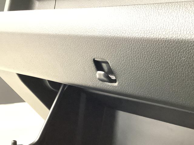 ハイゼットトラックスタンダード　４ＷＤ　５ＭＴ　前後コーナーセンサー　ラジオ走行無制限１年保証　前後コーナーセンサー　４ＷＤ　ＭＴ車　３方開　アイドリングストップ　横滑り防止装置　オートライト　ヘッドライトレベライザー　アクセサリーソケット　スペアタイヤ　ラジオ（兵庫県）の中古車