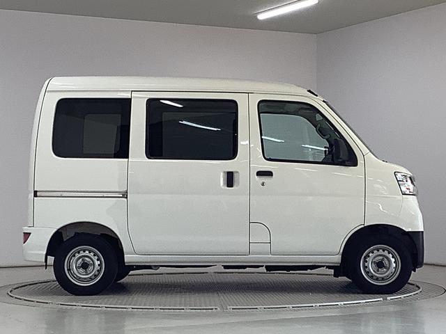 ハイゼットカーゴデラックスＳＡIII　４ＷＤ　ＡＴ　ＥＴＣ　コーナーセンサー走行無制限１年保証　リアコーナーセンサー　４ＷＤ　ＡＴ車　ＥＴＣ　オートマチックハイビーム　ＬＥＤヘッドライト　アイドリングストップ　キーレス　横滑り防止装置　ヘッドライトレベライザー　ラジオ（兵庫県）の中古車