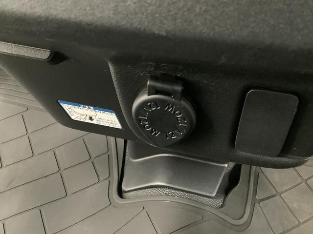 ハイゼットカーゴデラックスＳＡIII　４ＷＤ　ＡＴ　ＥＴＣ　コーナーセンサー走行無制限１年保証　リアコーナーセンサー　４ＷＤ　ＡＴ車　ＥＴＣ　オートマチックハイビーム　ＬＥＤヘッドライト　アイドリングストップ　キーレス　横滑り防止装置　ヘッドライトレベライザー　ラジオ（兵庫県）の中古車