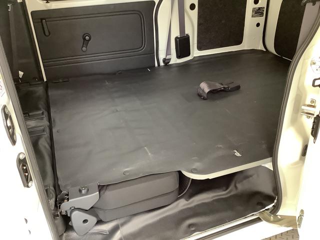 ハイゼットカーゴデラックスＳＡIII　４ＷＤ　ＡＴ　ＥＴＣ　コーナーセンサー走行無制限１年保証　リアコーナーセンサー　４ＷＤ　ＡＴ車　ＥＴＣ　オートマチックハイビーム　ＬＥＤヘッドライト　アイドリングストップ　キーレス　横滑り防止装置　ヘッドライトレベライザー　ラジオ（兵庫県）の中古車