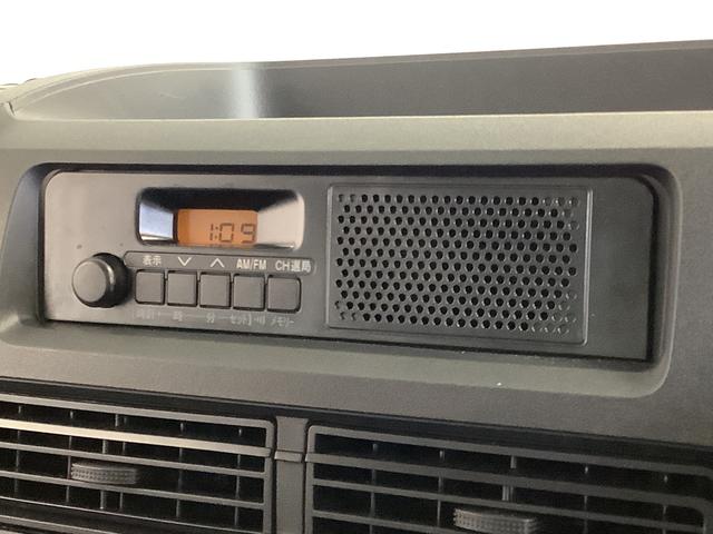 ハイゼットカーゴＤＸ　４ＷＤ　ＣＶＴ　前後コーナーセンサー　両側スライドドア走行無制限１年保証　前後コーナーセンサー　４ＷＤ　ＣＶＴ車　オートマチックハイビーム　アイドリングストップ　横滑り防止装置　オートライト　ヘッドライトレベライザー　ラジオ　マニュアルエアコン（兵庫県）の中古車