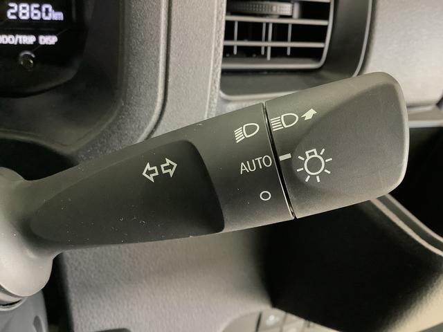 ハイゼットカーゴＤＸ　４ＷＤ　ＣＶＴ　前後コーナーセンサー　両側スライドドア走行無制限１年保証　前後コーナーセンサー　４ＷＤ　ＣＶＴ車　オートマチックハイビーム　アイドリングストップ　横滑り防止装置　オートライト　ヘッドライトレベライザー　ラジオ　マニュアルエアコン（兵庫県）の中古車