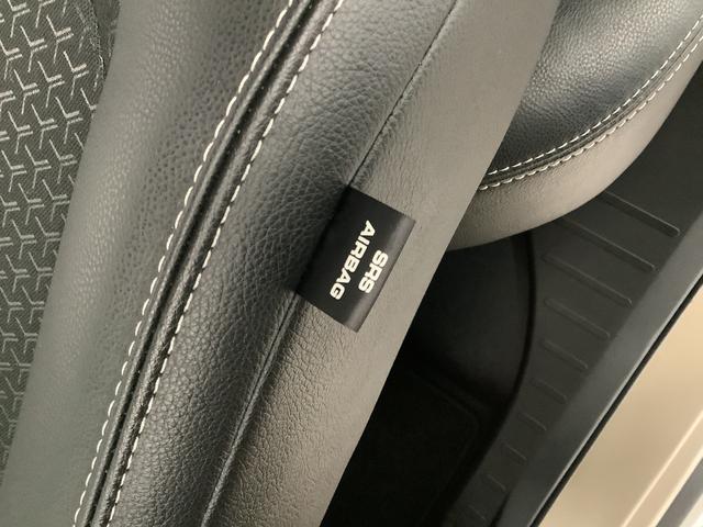 ロッキープレミアムＧ　ＨＥＶ　ワンオーナー　クルコン　シートヒーター走行無制限１年保証　前後コーナーセンサー　ワンオーナー　アダプティブクルーズコントロール　前席シートヒーター　オートマチックハイビーム　ＬＥＤヘッドライト　スマートキー　１７インチ純正アルミホイール（兵庫県）の中古車