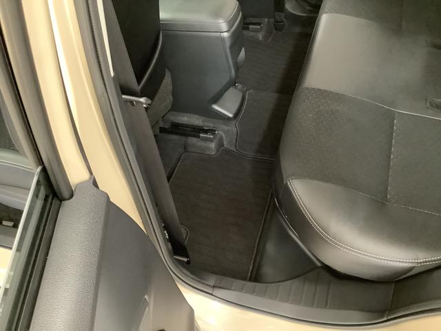 ロッキープレミアムＧ　ＨＥＶ　ワンオーナー　クルコン　シートヒーター走行無制限１年保証　前後コーナーセンサー　ワンオーナー　アダプティブクルーズコントロール　前席シートヒーター　オートマチックハイビーム　ＬＥＤヘッドライト　スマートキー　１７インチ純正アルミホイール（兵庫県）の中古車