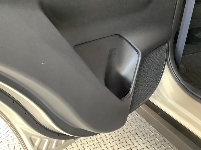 ロッキープレミアムＧ　ＨＥＶ　ワンオーナー　クルコン　シートヒーター走行無制限１年保証　前後コーナーセンサー　ワンオーナー　アダプティブクルーズコントロール　前席シートヒーター　オートマチックハイビーム　ＬＥＤヘッドライト　スマートキー　１７インチ純正アルミホイール（兵庫県）の中古車