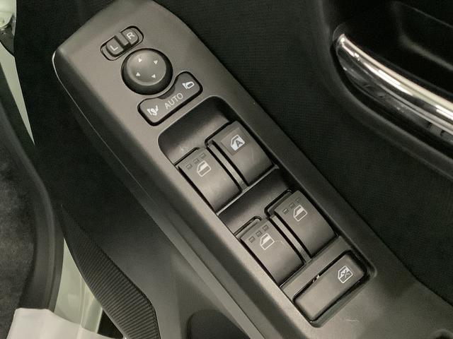 タフトＧ　ダーククロムベンチャー　クルコン　前後コーナーセンサー走行無制限１年保証　前後コーナーセンサー　アダプティブクルーズコントロール　前席シートヒーター　オートマチックハイビーム　オートブレーキホールド　スカイフィールトップ　１５インチ純正アルミホイール（兵庫県）の中古車