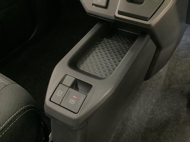 タフトG ダーククロムベンチャー クルコン 前後コーナーセンサー走行無制限1年保証 前後コーナーセンサー アダプティブクルーズコントロール 前席シートヒーター オートマチックハイビーム オートブレーキホールド スカイフィールトップ 15インチ純正アルミホイール(兵庫県)の中古車