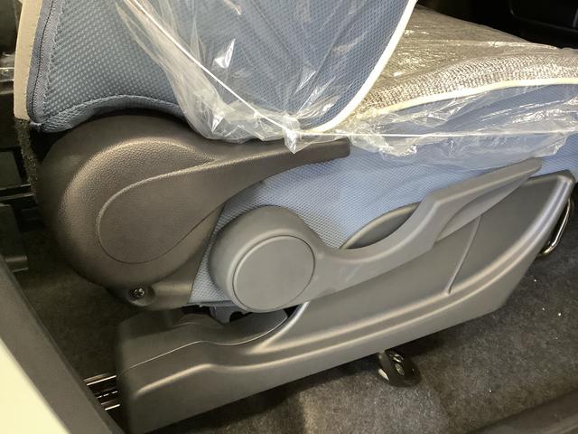 ムーヴキャンバスストライプスＧ　両側電動スライドドア　前席シートヒーター走行無制限１年保証　両側電動スライドドア　前後コーナーセンサー　前席シートヒーター　ホッとカップホルダー　オートマチックハイビーム　ＬＥＤヘッドライト　横滑り防止装置　スマートキー　置きラクボックス（兵庫県）の中古車