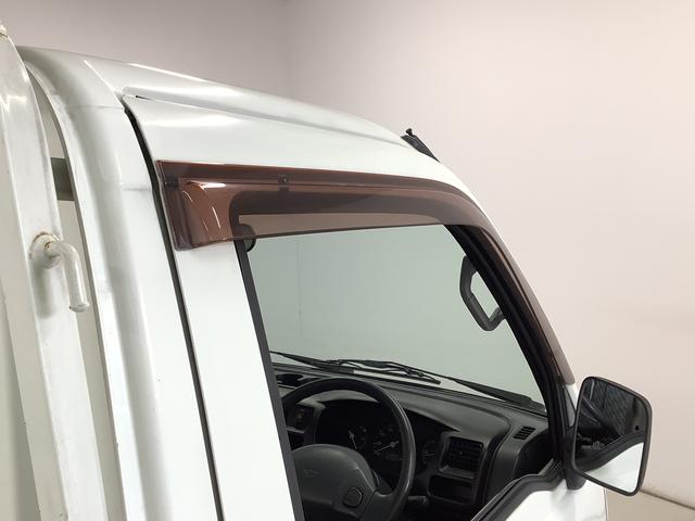 ハイゼットトラックエアコン・パワステ　スペシャル　４ＷＤ　５ＭＴ　禁煙　３方開走行無制限１年保証　ゲートプロテクター　４ＷＤ　ＭＴ車　禁煙車　３方開　ドアバイザー　ラジオ　ラバーフロアマット　マニュアルエアコン　スペアタイヤ　パワーステアリング　マッドガード　衝突安全ボディ（兵庫県）の中古車