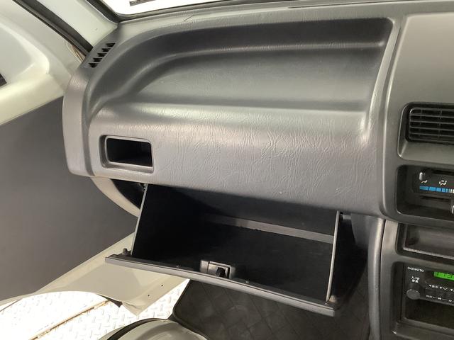 ハイゼットトラックエアコン・パワステ　スペシャル　４ＷＤ　５ＭＴ　禁煙　３方開走行無制限１年保証　ゲートプロテクター　４ＷＤ　ＭＴ車　禁煙車　３方開　ドアバイザー　ラジオ　ラバーフロアマット　マニュアルエアコン　スペアタイヤ　パワーステアリング　マッドガード　衝突安全ボディ（兵庫県）の中古車