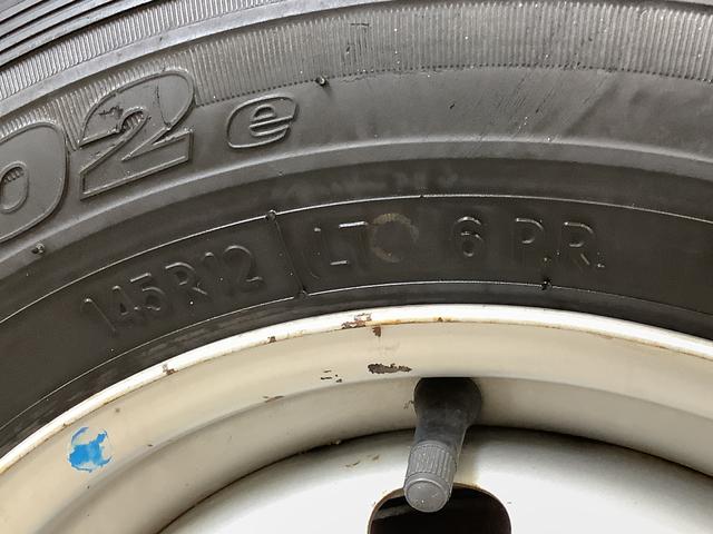 ハイゼットトラックエアコン・パワステ　スペシャル　４ＷＤ　５ＭＴ　禁煙　３方開走行無制限１年保証　ゲートプロテクター　４ＷＤ　ＭＴ車　禁煙車　３方開　ドアバイザー　ラジオ　ラバーフロアマット　マニュアルエアコン　スペアタイヤ　パワーステアリング　マッドガード　衝突安全ボディ（兵庫県）の中古車