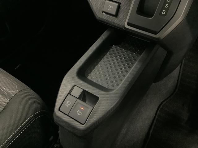 タフトＧターボ　クロムベンチャー　クルコン　前後コーナーセンサー走行無制限１年保証　前後コーナーセンサー　アダプティブクルーズコントロール　前席シートヒーター　オートマチックハイビーム　オートブレーキホールド　スカイフィールトップ　１５インチ純正アルミホイール（兵庫県）の中古車